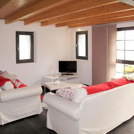 펜션 Rustico De Leoni By Interhome *
