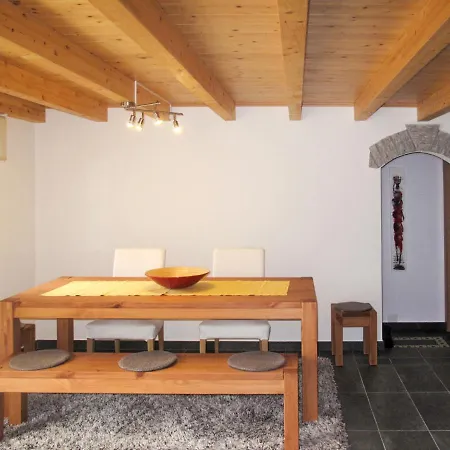 Rustico De Leoni By Interhome 펜션